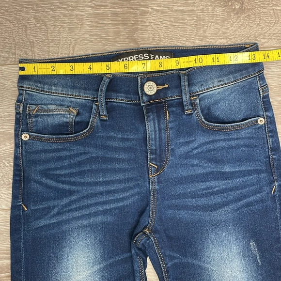 Express Jeans Mid Rise Supersoft Legging 2 - Picture 8 of 15